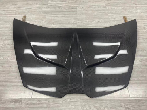 CD Carbon bonnet suitable for Lamborghini Huracan - Image 3
