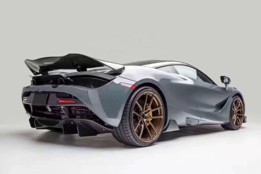 Carbon rear diffuser compatible with Mclaren 720S - Image 3