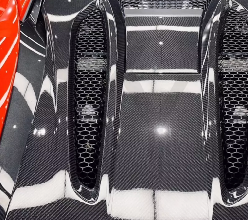 Carbon engine cover compatible with Mclaren 570S - Image 3