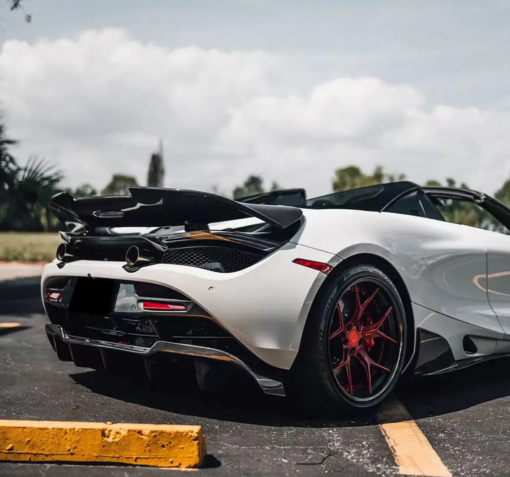 Carbon Spoiler compatible with Mclaren 720S