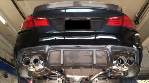 Carbon rear diffuser compatible with BMW 5 Series F10 M Package and M5 - Image 3