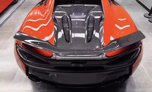 Carbon engine cover compatible with Mclaren 570S - Image 4