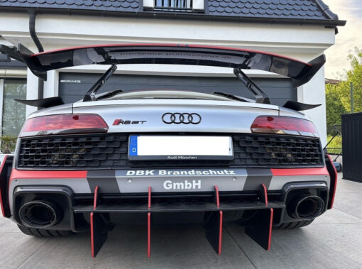 Carbon rear spoiler suitable for Audi R8 4S